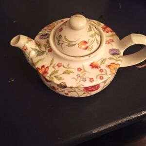 Elegant Floral Ceramic Teapot